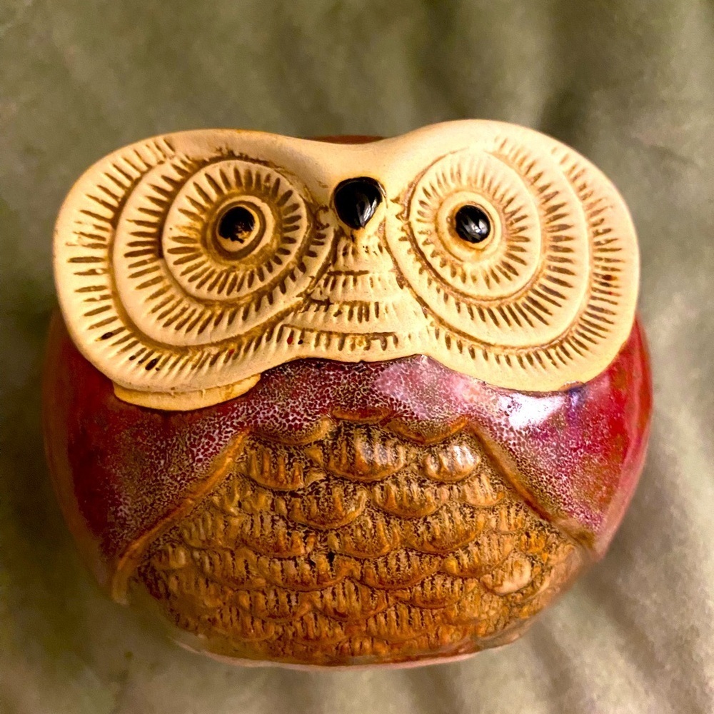 Pottery owl round bird